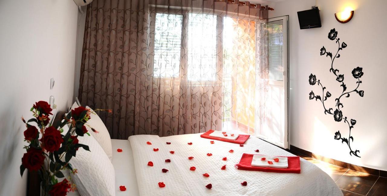 Vila Floarea Etiquette Costinesti Luaran gambar