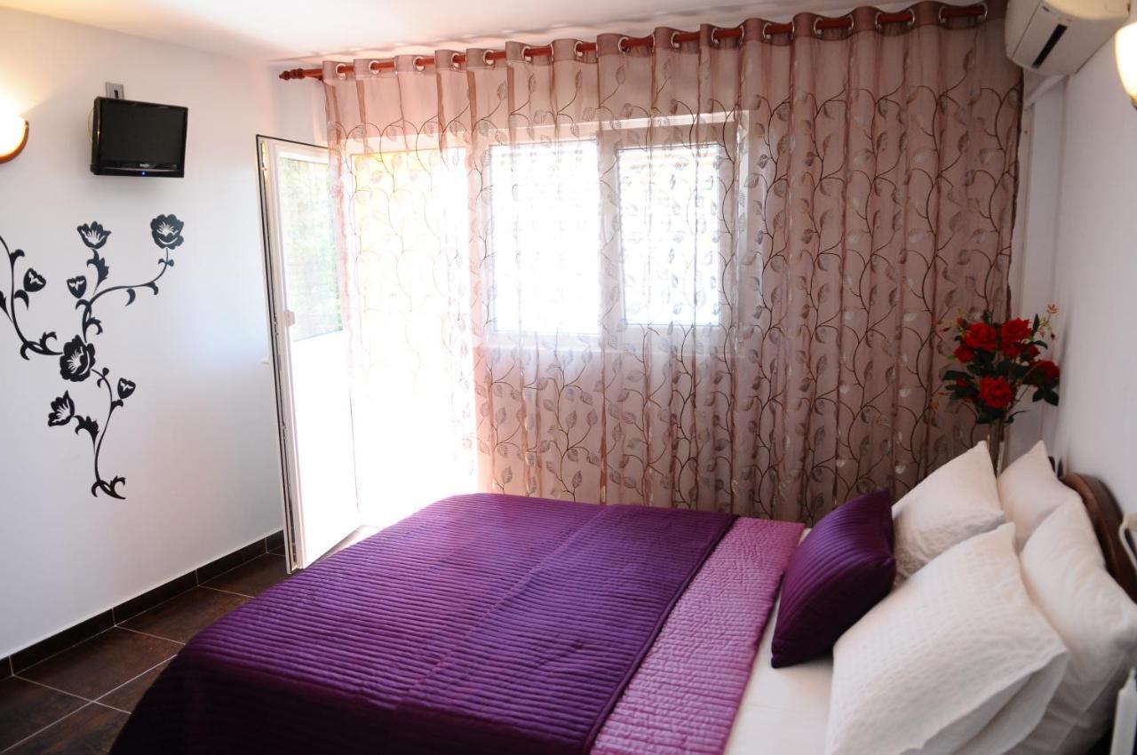 Vila Floarea Etiquette Costinesti Luaran gambar